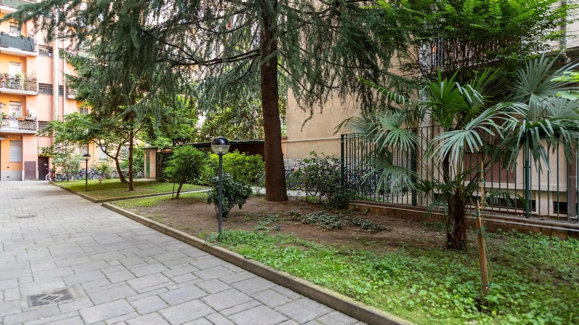 Caracciolo, 28 - Ampio Per 5, Posizione Perfetta Lejlighed Milano