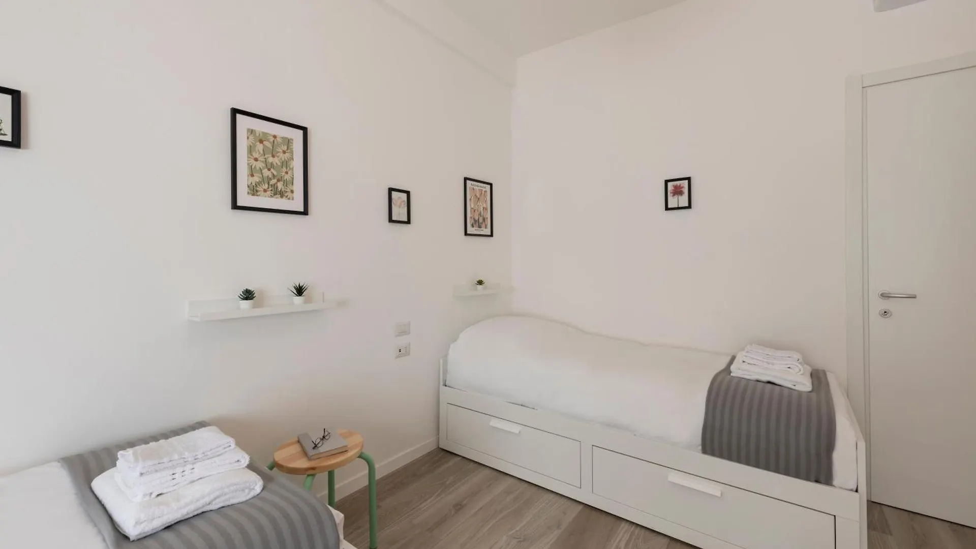 Caracciolo, 28 - Ampio Per 5, Posizione Perfetta Appartement Milaan Italië