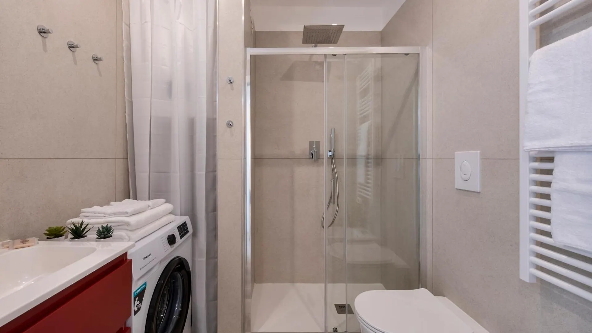 Caracciolo, 28 - Ampio Per 5, Posizione Perfetta Appartement Milaan 0*,