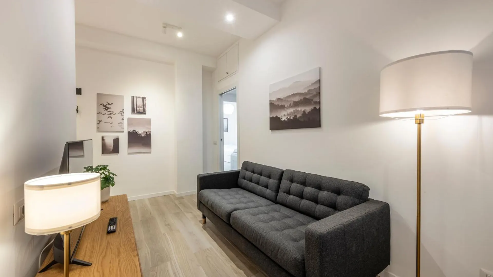 Caracciolo, 28 - Ampio Per 5, Posizione Perfetta Appartement Milaan 0*,